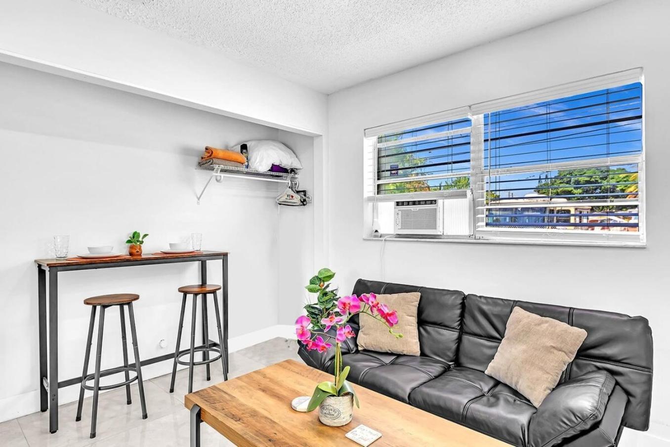 New 2 Bed Studio Close To Beach & Casino Ha04 Hollywood Ngoại thất bức ảnh